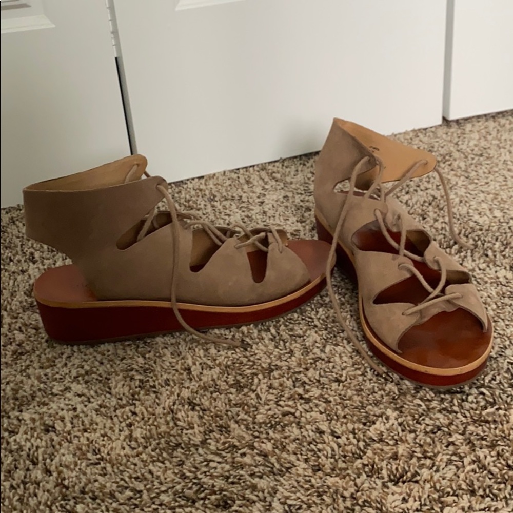 Lucky Brand Strappy Sandals